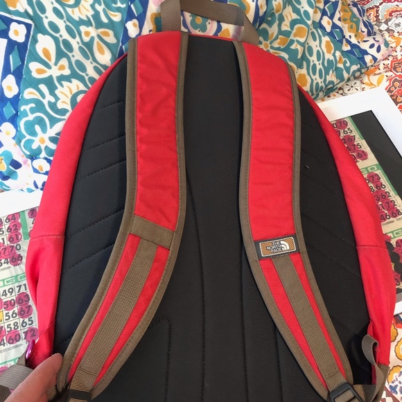 SOLD! The North Face Vault back pack - Picture 4 of 4